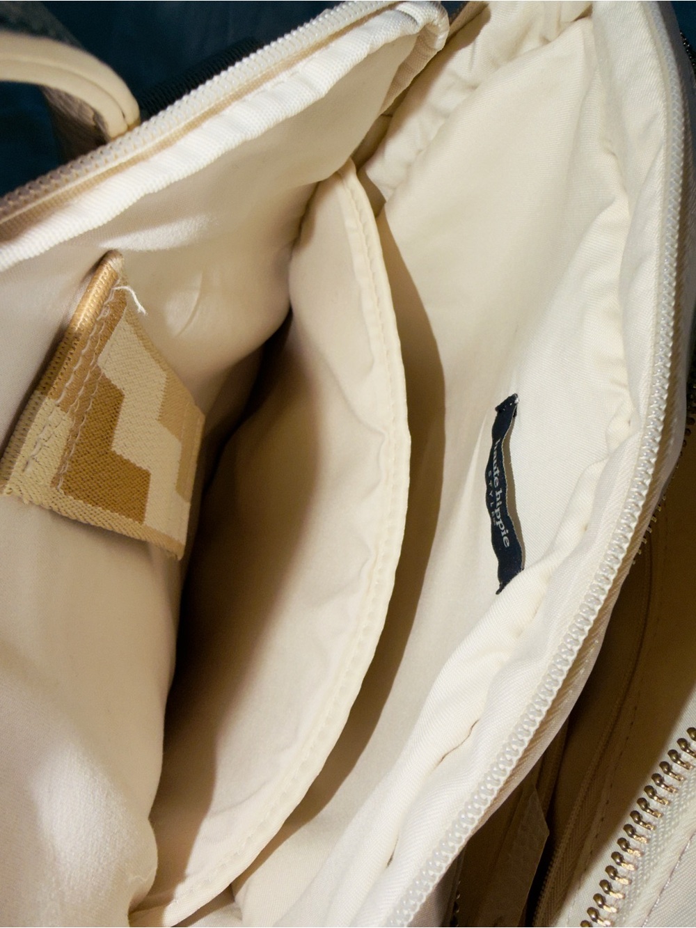 Haute Hippie Style Sadie "On-the-Go" Viral Convertible Backpack - Picture 7 of 15